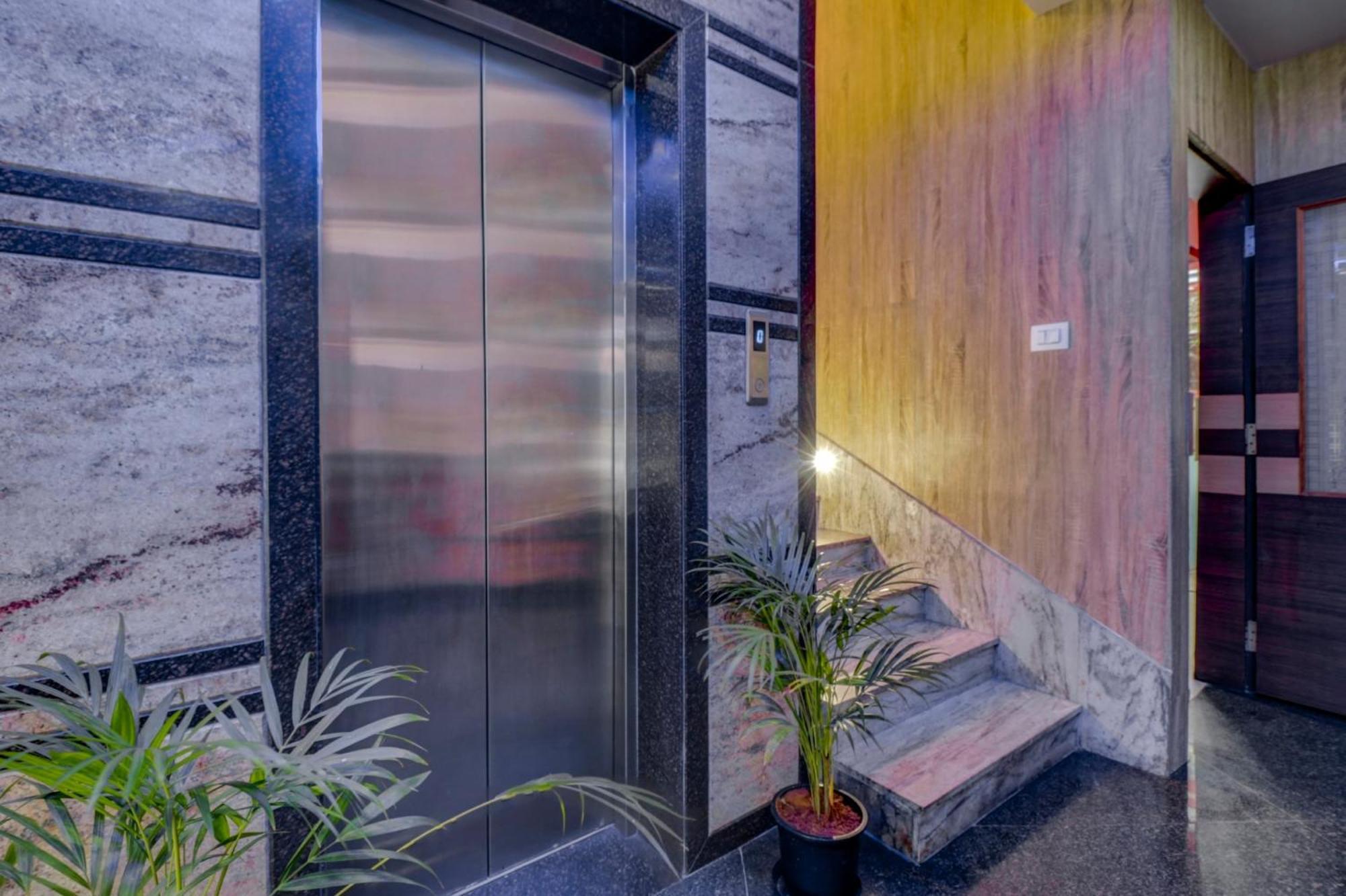 فندق Collection O Karthika Residency بنغالور المظهر الخارجي الصورة
